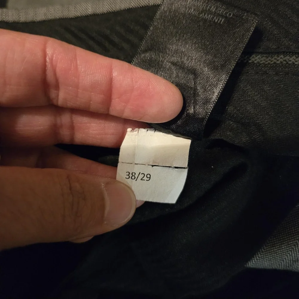 Haggar Pants Mens 38x29 Gray Dress Pleated Straight Leg Herringbone Cuffed‎